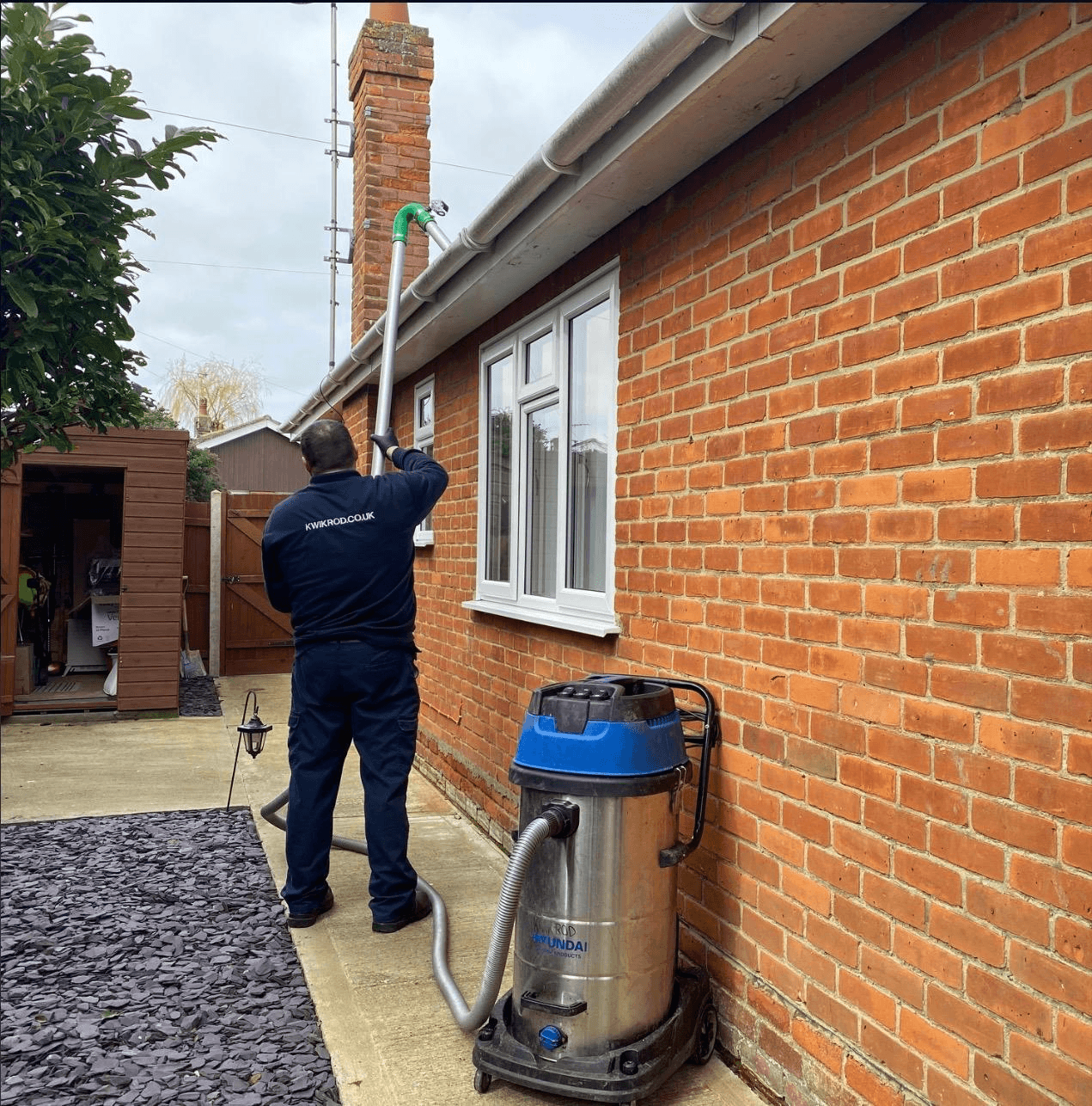 Gutter Cleaning & Maintenance